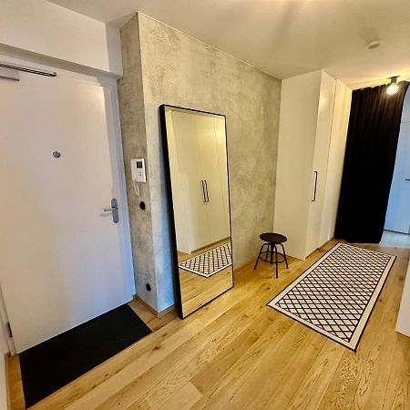 Room B 502 Прага Экстерьер фото